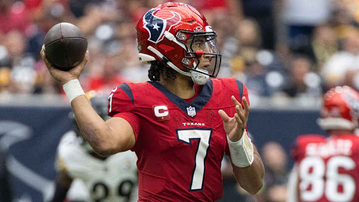 LOOK: Houston Texans Reveal New Uniform Combination vs. Jacksonville Jaguars