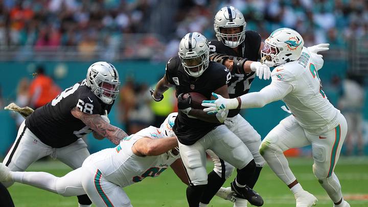 OC Bo Hardegree Finding Ways to Get Jacobs the Ball