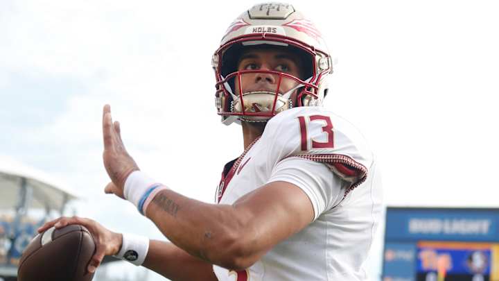 FSU Quarterback Jordan Travis Expected to Travel With Seminoles for Regular Season Finale