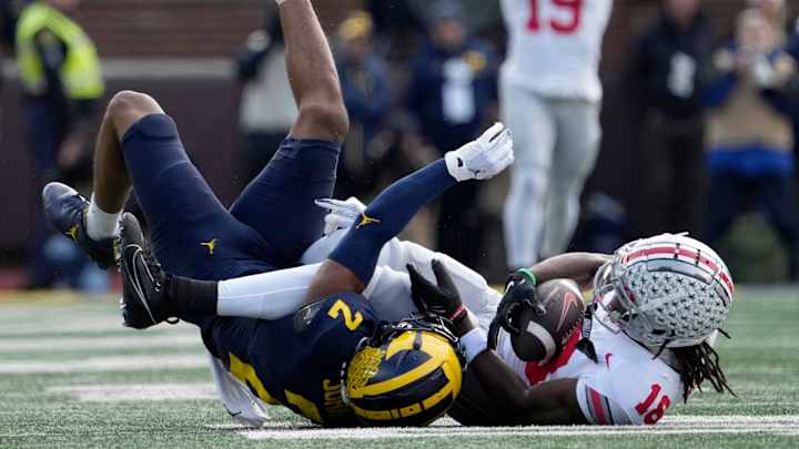 WATCH: Marvin Harrison Jr. Makes Insane Catch, But Ohio State Buckeyes Trail Michigan Wolverines at Halftime WATCH: Marvin Harrison Jr. Makes Insane Catch, But Ohio State Buckeyes Trail Michigan Wolverines at Halftime