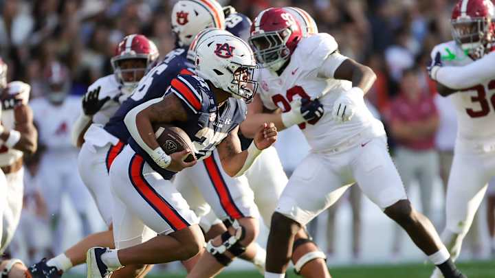 Jarquez Hunter moves up the all-time Auburn rushing list, other notes