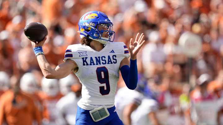 Halftime Musings: Kansas Jayhawks Explode in 2nd Quarter to Lead Cincinnati Bearcats 21-10