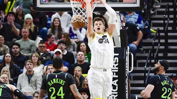 Pelicans Offense Sputters In Fourth Quarter, Lose Another Road Game To Jazz Pelicans Offense Sputters In Fourth Quarter, Lose Another Road Game To Jazz