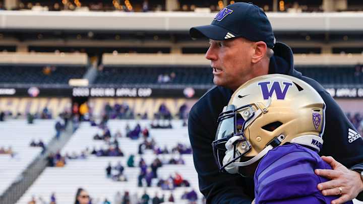 Huskies Finally Finish Off WSU, Perfect Regular Season