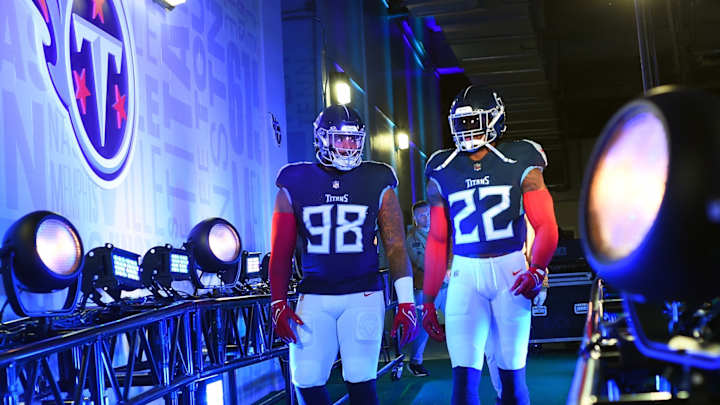 Live Blog: Follow Titans' Game With Panthers in Real Time