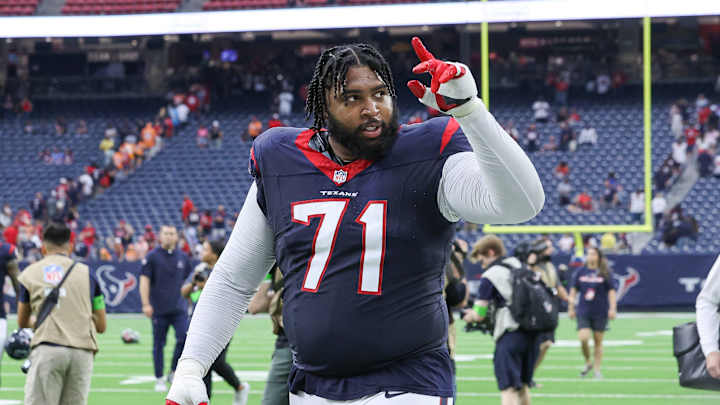 Houston Texans' Juice Scruggs Makes Season Debut Amid Tytus Howard Injury