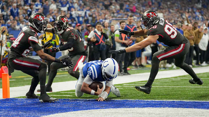 Tampa Bay Buccaneers LB Devin White Breaks Down Indianapolis Colts QB Gardner Minshew's TD