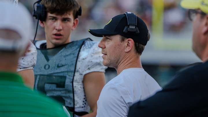 Oregon Offensive Coordinator Will Stein Named Finalist for Broyles Award