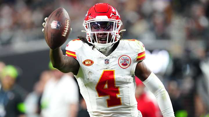 NFL Week 13 Rookie Stock Watch: Patrick Mahomes Finally Has a Receiver