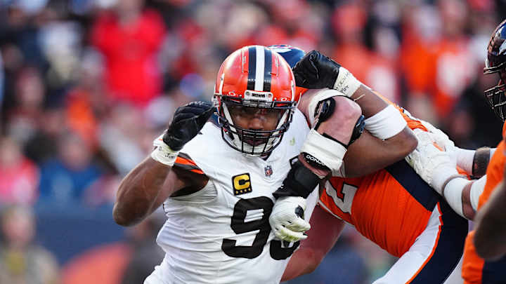 Browns Provide Update On Severity Of Myles Garrett's Shoulder Injury