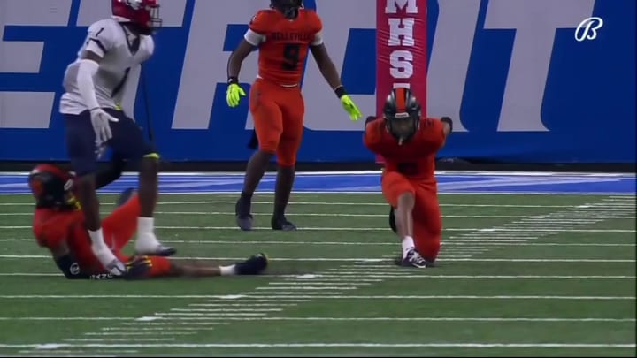 Michigan High Schooler Had the Coolest Behind-the-Back Interception in State Title Game