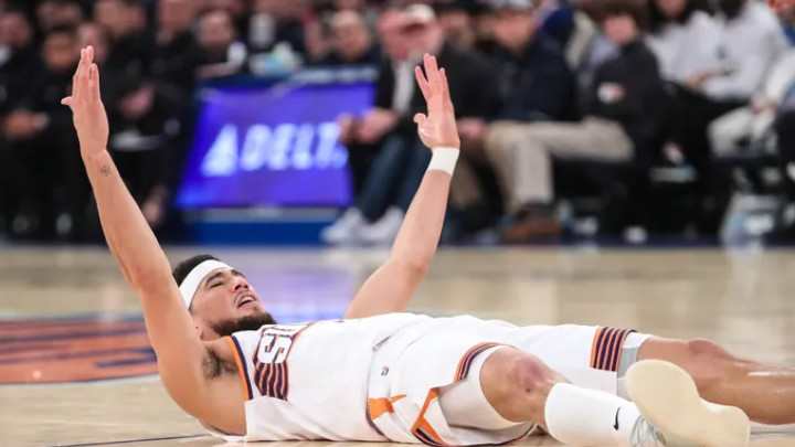 Phoenix Suns' Devin Booker Cherishes 'Part of History' in Win Over New York Knicks