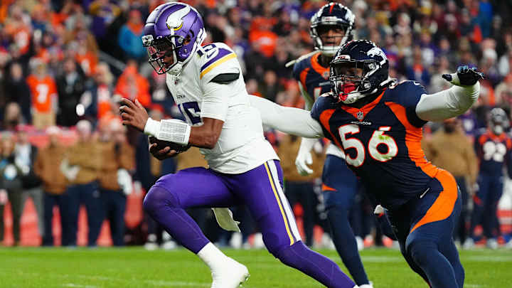 Joshua Dobbs Poses New Threat for Bears Joshua Dobbs Poses New Threat for Bears