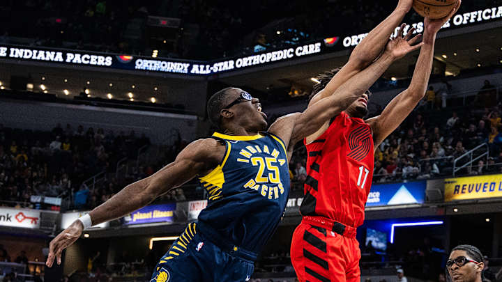 Pacers center Jalen Smith suffers injury against Portland Trail Blazers Pacers center Jalen Smith suffers injury against Portland Trail Blazers