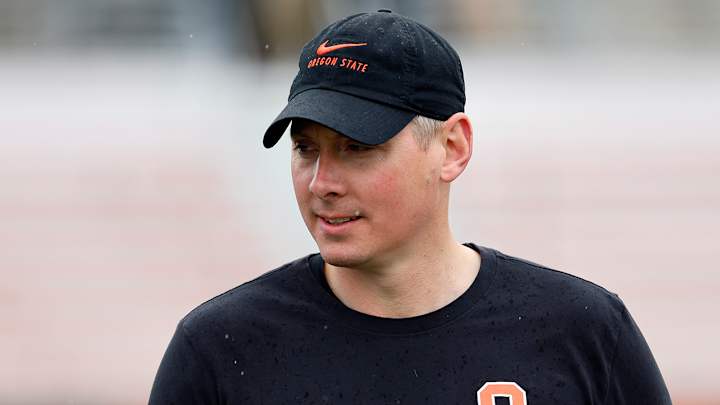 Oregon State Hires DC Trent Bray to Take Over As Head Coach