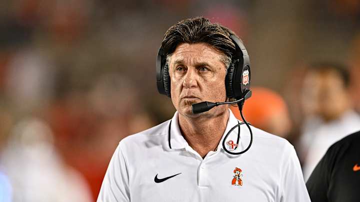 Oklahoma State Coach Mike Gundy Sees Steady Improvements From Texas Longhorns QB Quinn Ewers