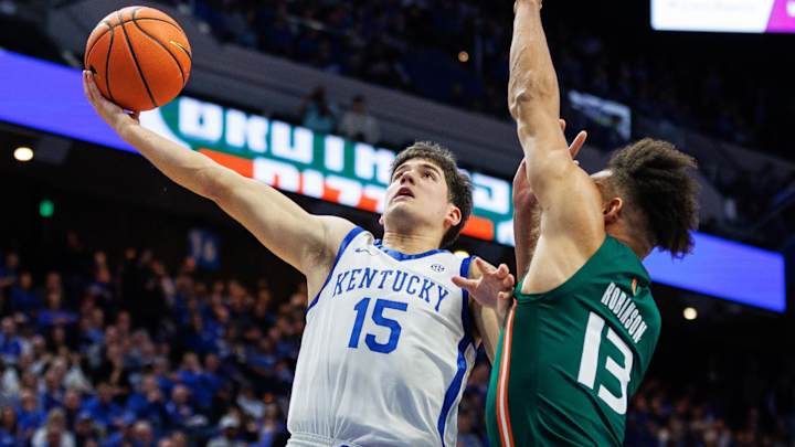Reed Sheppard Leads Kentucky Over Miami, 95-73 Reed Sheppard Leads Kentucky Over Miami, 95-73