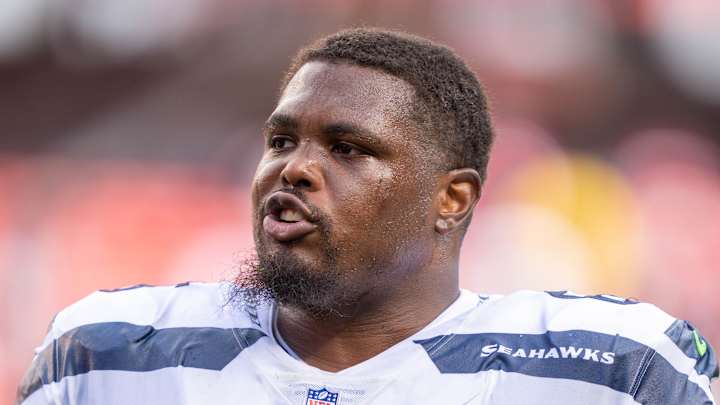 Panthers Sign Offensive Lineman with Years of Starting Experience