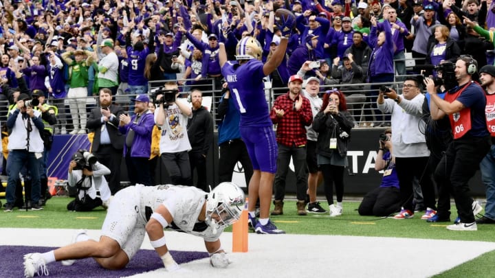 Pac-12 Football Championship Game Picks: Washington & Oregon in a Vegas Rematch Pac-12 Football Championship Game Picks: Washington & Oregon in a Vegas Rematch