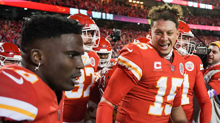 Tyreek Hill Describes Himself As Patrick Mahomes’s ‘Side Chick’ With Chiefs Tyreek Hill Describes Himself As Patrick Mahomes’s ‘Side Chick’ With Chiefs