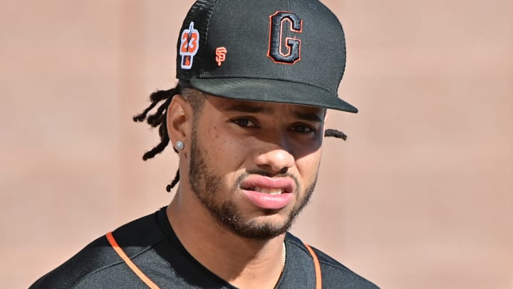 SF Giants re-sign relief-pitching prospect to minor-league contract SF Giants re-sign relief-pitching prospect to minor-league contract