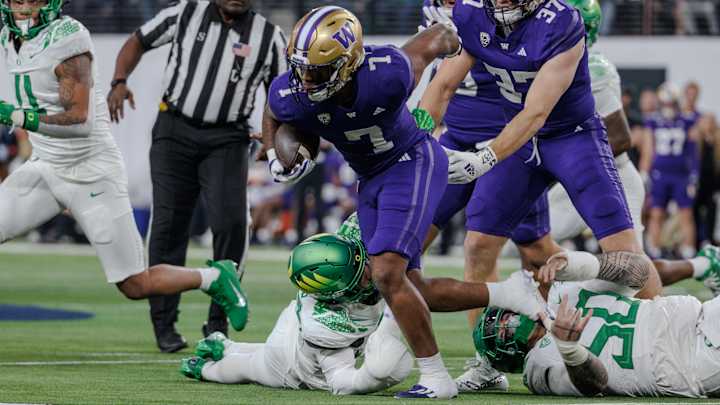 Oregon Drops Third Straight to Washington, Falls 34-31 in Pac-12 Championship