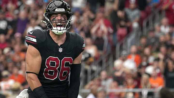 NFL Insider Names Three Contenders Who Could Land TE Zach Ertz