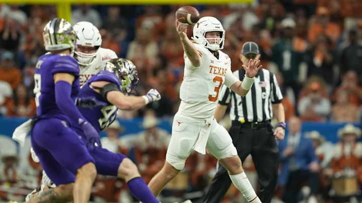 Washington Coach Kalen DeBoer Talks ‘Continual Growth’ of Quinn Ewers, Longhorns Offense Washington Coach Kalen DeBoer Talks ‘Continual Growth’ of Quinn Ewers, Longhorns Offense