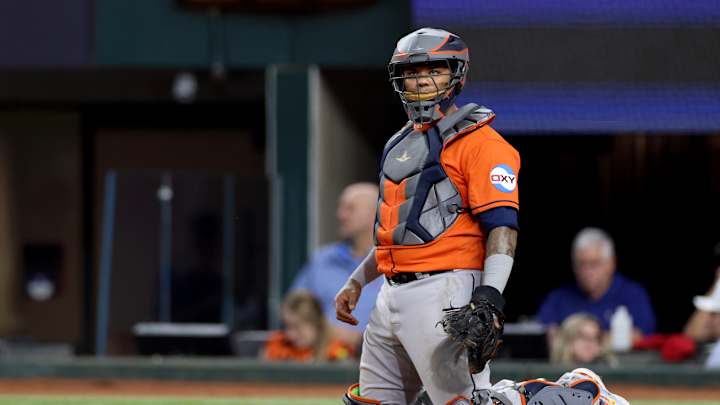 Could Houston Astros See Surprise Reunion with Maldonado?