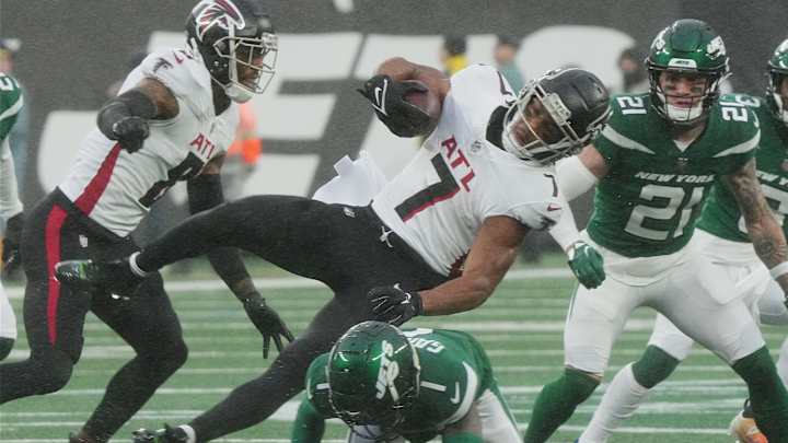 Atlanta Falcons Coach Arthur Smith Reveals Reason For Offensive Struggles vs. New York Jets Atlanta Falcons Coach Arthur Smith Reveals Reason For Offensive Struggles vs. New York Jets