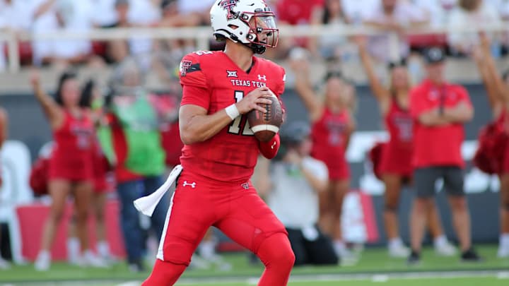 Louisville's Tyler Shough, Ja'Corey Brooks Listed on Early 2024 Heisman Trophy Odds