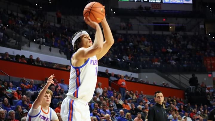 Florida Gators Stay Put at No. 24 in Latest AP Top 25 Florida Gators Stay Put at No. 24 in Latest AP Top 25