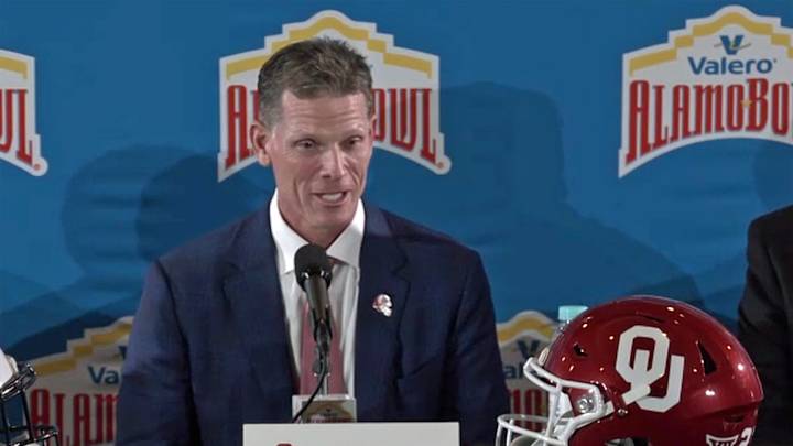 Oklahoma Coach Brent Venables Discusses Dillon Gabriel, Jackson Arnold Bowl Situation Oklahoma Coach Brent Venables Discusses Dillon Gabriel, Jackson Arnold Bowl Situation
