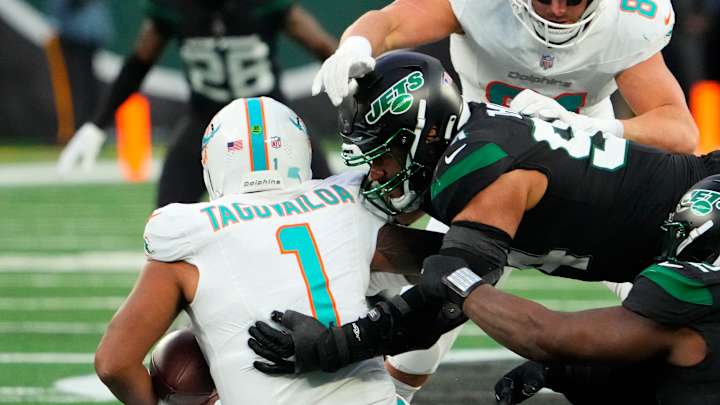 Houston Texans Coach Bobby Slowik Reveals Challenges of 'Fire Truck' New York Jets Pass Rush