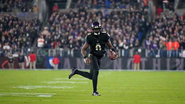 'Lightning in a Bottle!' Los Angeles Rams Coach Raheem Morris Prepares For Challenge From Ravens QB Lamar Jackson 'Lightning in a Bottle!' Los Angeles Rams Coach Raheem Morris Prepares For Challenge From Ravens QB Lamar Jackson
