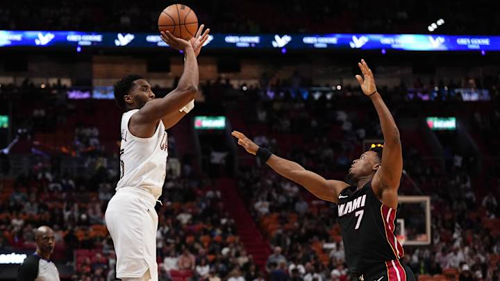 Critical Runs Propel Cavaliers To Resilient Win Over Heat