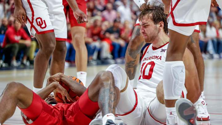 OU Basketball: Oklahoma Smothers Arkansas in Fiery Tulsa Battle