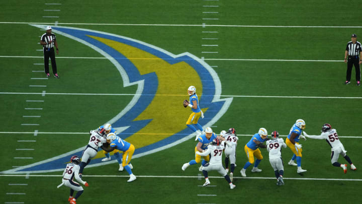 Chargers News: Pundit Pegs Two Rival LA Coaches as Bolt's Next HC