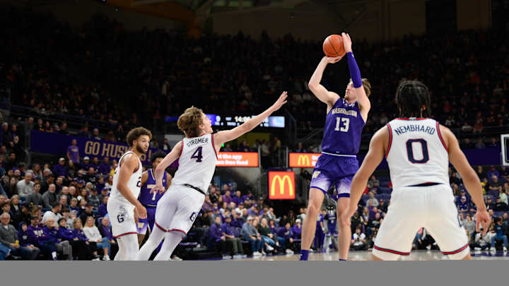 Gonzaga goes cold in crunch time in road loss to Washington