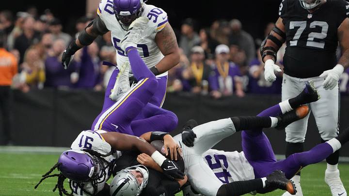 Raiders' Struggles on Offense Are Foundational Raiders' Struggles on Offense Are Foundational