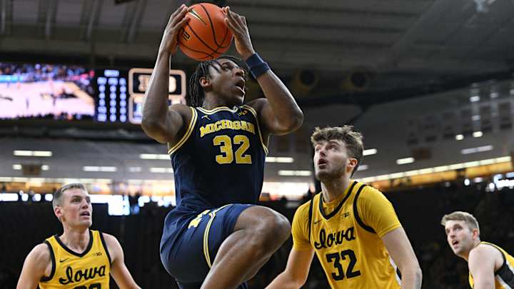 Takeaways: Michigan Basketball Snaps Skid, Picks Up Big Ten Win After Defeating Iowa Takeaways: Michigan Basketball Snaps Skid, Picks Up Big Ten Win After Defeating Iowa