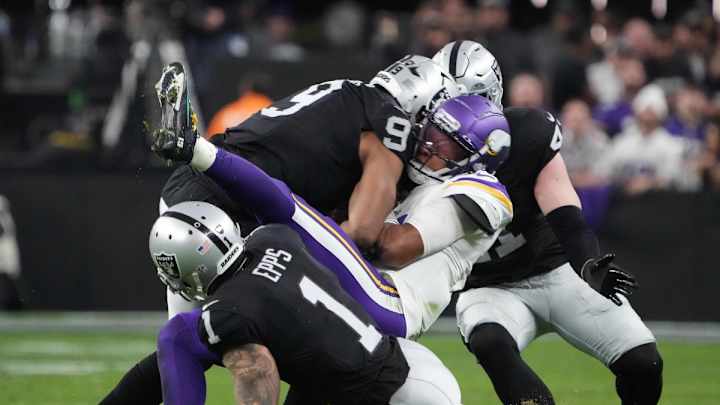 Wilson's Move to the Middle Productive for Raiders Wilson's Move to the Middle Productive for Raiders