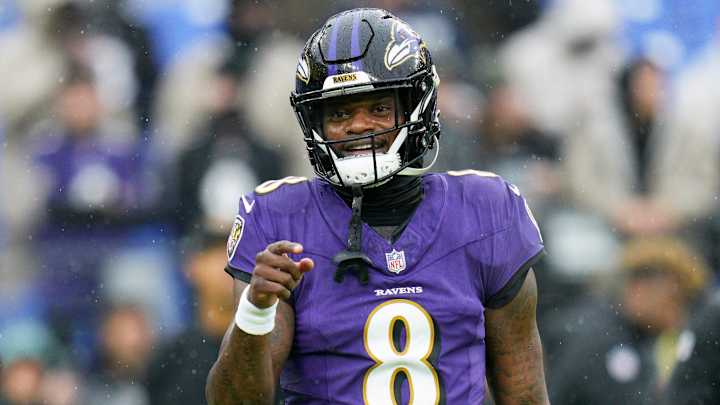 NFL Week 16 QB Rankings: MVP Candidates Square Off on Christmas Night NFL Week 16 QB Rankings: MVP Candidates Square Off on Christmas Night