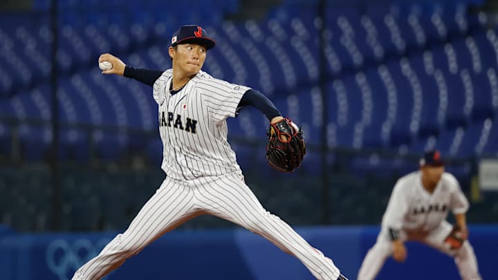 MLB Insider Pokes Fun at Recent Blunder When Describing Yoshinobu Yamamoto's Free Agency