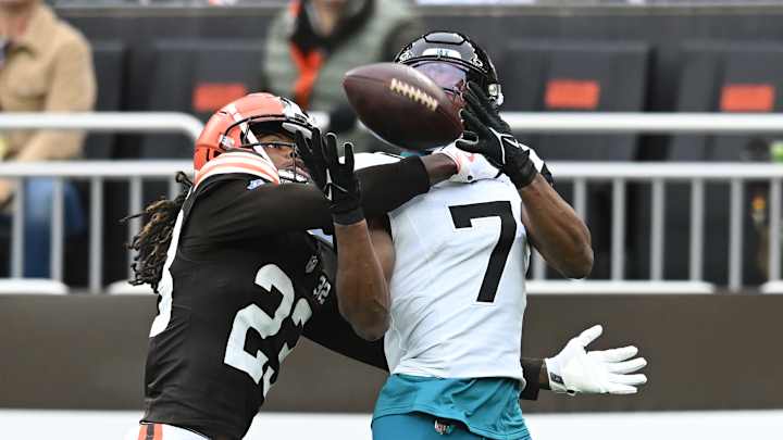 Martin Emerson Receives National Praise After Two Interception Game