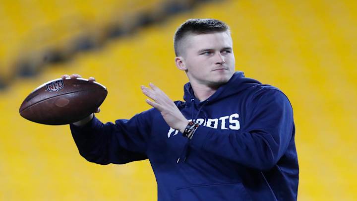 Patriots' Bailey Zappe Intentionally Clarifies Where He Stands on Taylor Swift Ahead of Chiefs Game Patriots' Bailey Zappe Intentionally Clarifies Where He Stands on Taylor Swift Ahead of Chiefs Game