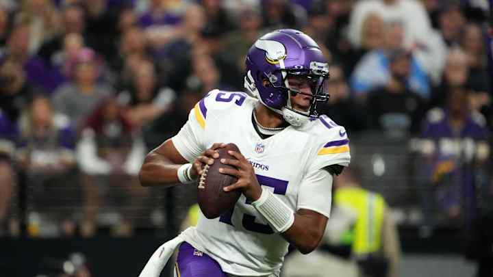 Former NFL MVP Doesn't Think Josh Dobbs Deserved to Be Benched