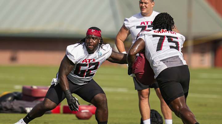 Dolphins Add Two Veteran Centers for Stretch Run Dolphins Add Two Veteran Centers for Stretch Run