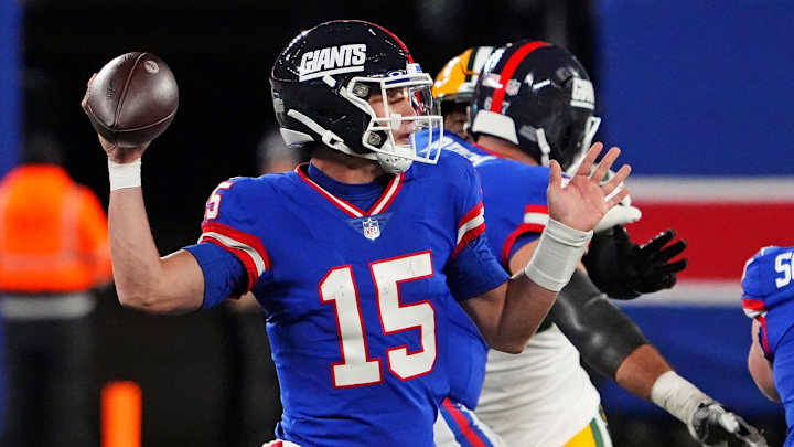 Tommy DeVito Named NFC Offensive Player of the Week Tommy DeVito Named NFC Offensive Player of the Week