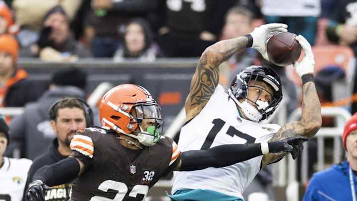 Can Evan Engram Break Jimmy Smith’s Long-Held Jaguars’ Receptions Record?